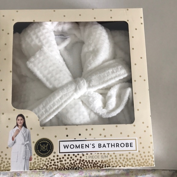 Modern Expressions Intimates & Sleepwear Modern Expressions Womans Bath Robe Size Sm Poshmark